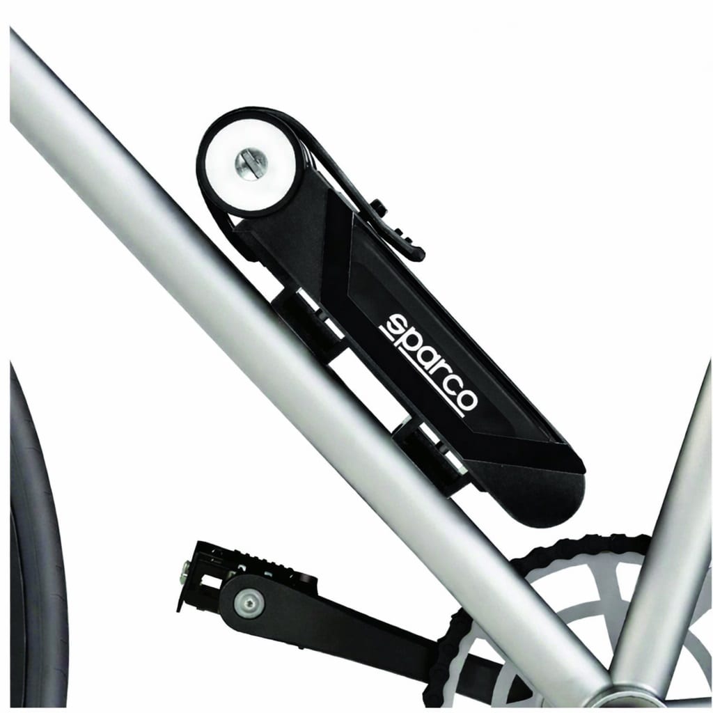 Candado plegable Sparco SE805 negro, montado en la bicicleta