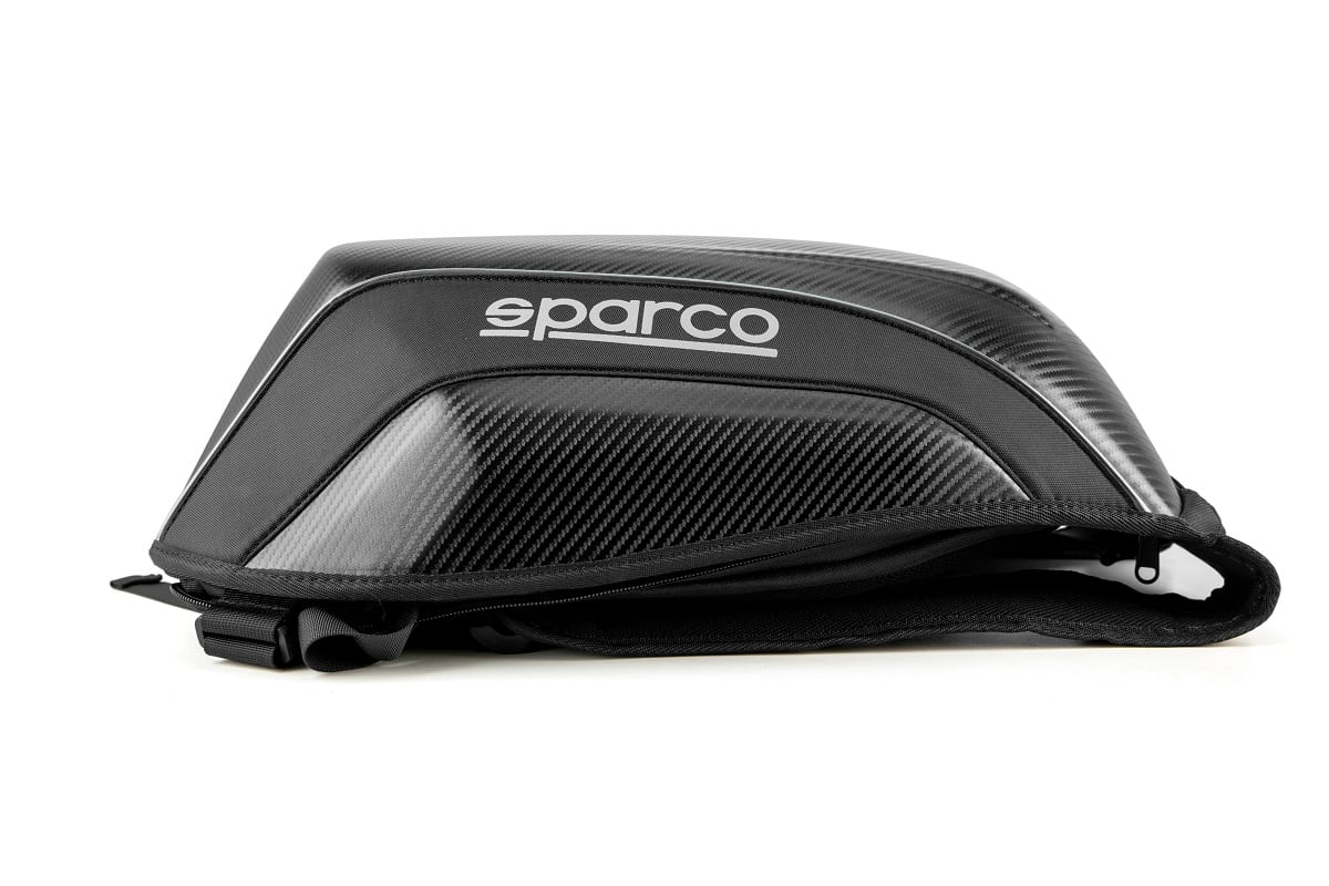 Mochila Sparco SPG305 de fibra de carbono, vista lateral